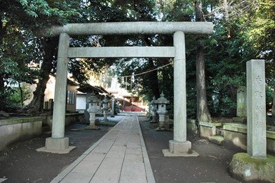 坂上に祀られた香取神社