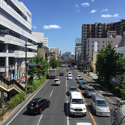 �≺�ɂ���W��