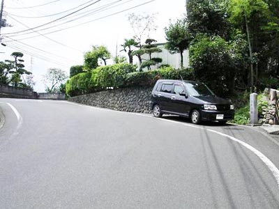 ̓rʂBԂ̉EOɁuЂv̕W